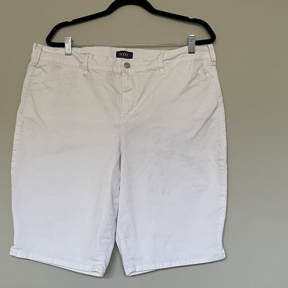 NYDJ Christy White Bermuda Shorts Size 18 - Picture 1 of 6